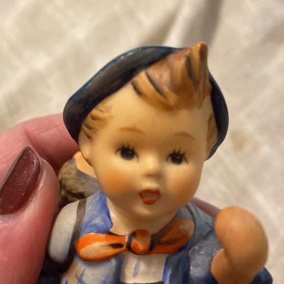 Goebel Hummel “Home from Market” 198 - Picture 5 of 7